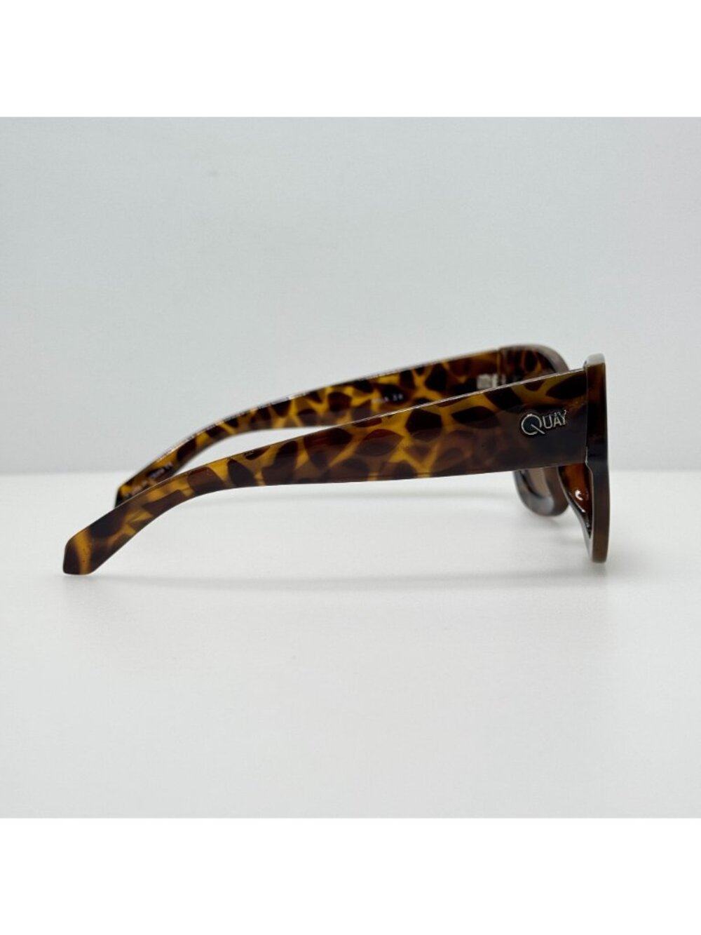Quay Sunglasses Nala 2.6 - Picture 2 of 8